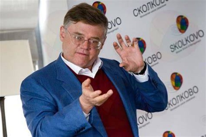 
Alexander Abramov is Married to Wife: Svetlana Abramov. Kids. 