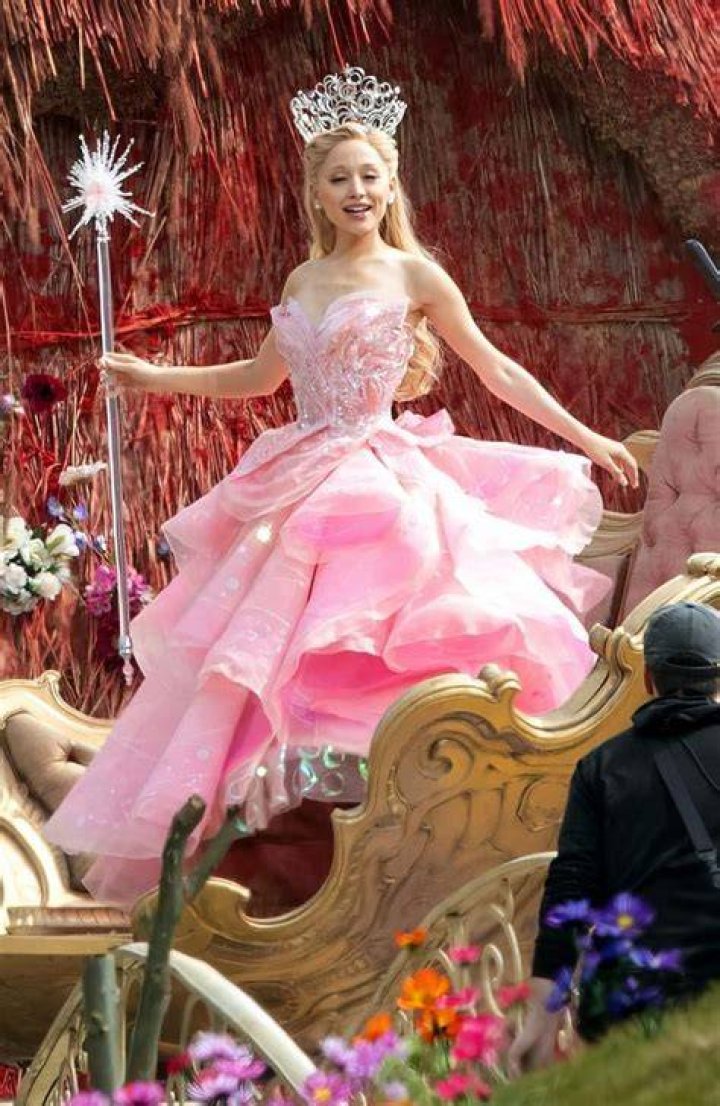 
Beauty on BBNaija Tukura makes a grand entrance to her 25th Masquerade celebration 