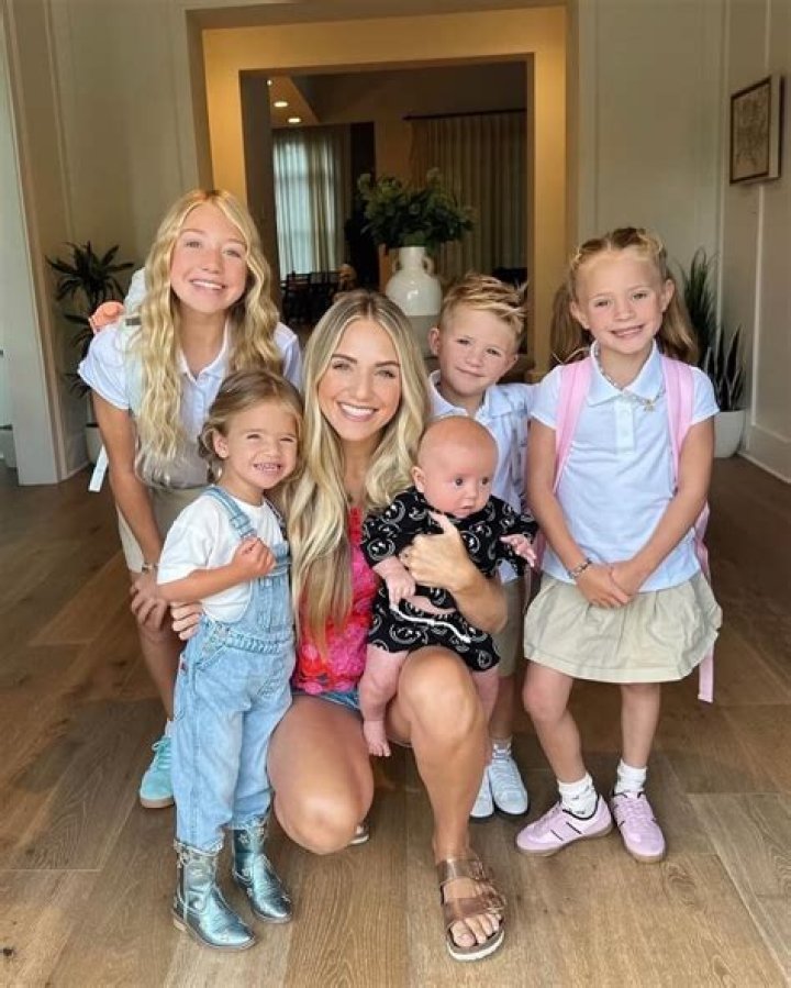 
Bianca Jolyn Biography, Age, Boyfriend, Height, Net Worth 