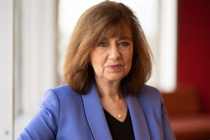 Bonnie Lysyk Height, Weight, Net Worth, Age, Birthday, Wikipedia, Who, Nationality, Biography