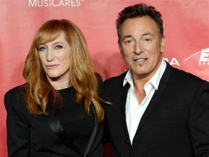 
Bruce Springsteen Says He ‘Can’t Imagine Retirement,’ Weighs in on Taylor Swift’s ‘Midnights’ 