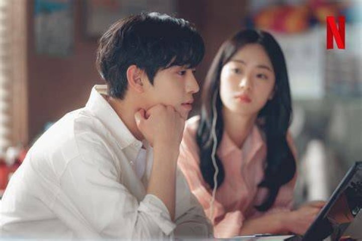 
“Feeding my whole Hyojeong dating agenda”: Fans curious as Kim Se-jeong deletes IG post with Ahn Hyo-seop 
