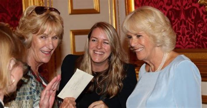 
How Many Sisters Does Ellie Simmonds Have? Meet The Commonwealth Presenter & Former Swimmer 