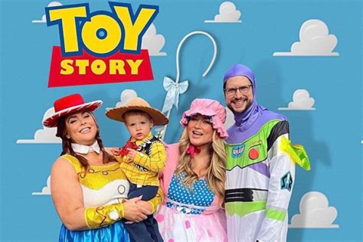 
Hunter McGrady Shares Family’s Cute ‘Toy Story’ Halloween Costumes: ‘Gang’s All Here’ 