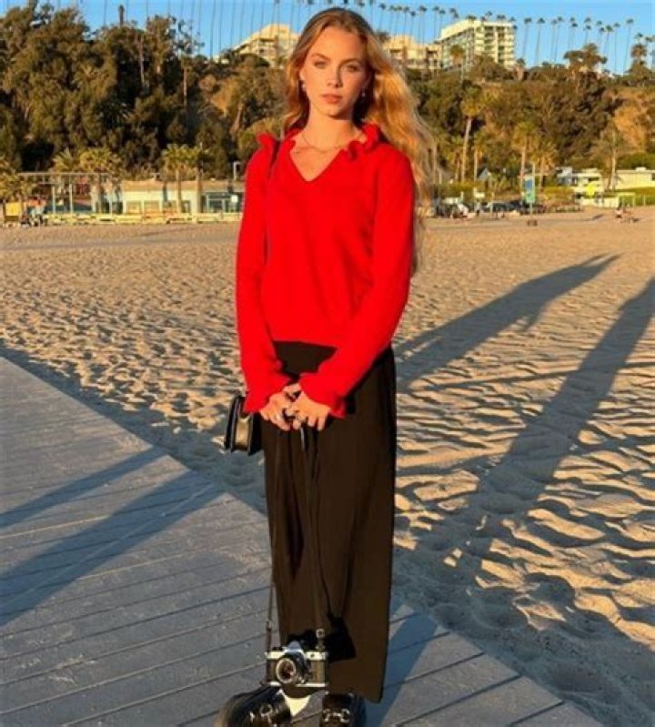 
Imlauren Height, Weight, Net Worth, Age, Wiki, Who, Instagram, Biography 