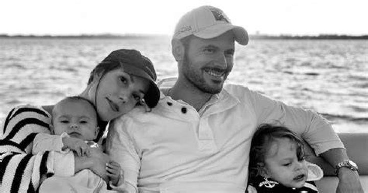 Is Adrian Mannarino Gay Or Does he Have A Wife? Family And Net Worth