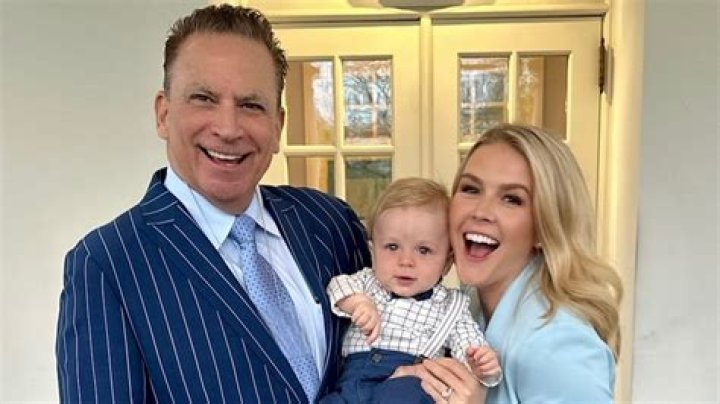 
Is Elizabeth Keene Falzetta Married? Her Bio, Age, Husband, Baby and Net worth 