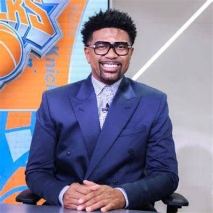 
Jalen Rose Weight Loss Journey: Before And After Photo 