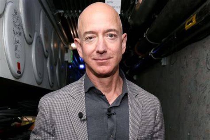 
Jeff Bezos Is ‘Looking Into Buying’ Washington Commanders: Source 