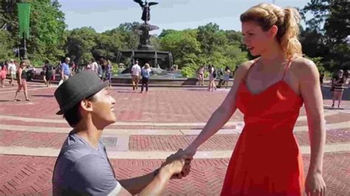 Joshua Dela Cruz is Married to Wife: Amanda Dela Cruz. Kids.