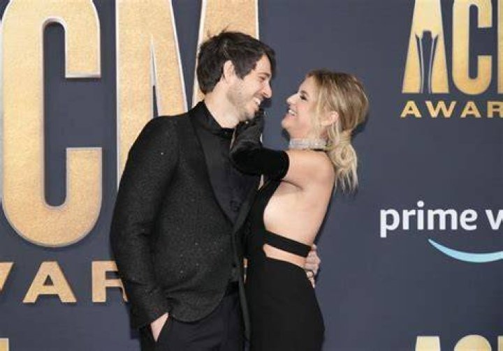 
Kelsea Ballerini and Morgan Evans Reach Settlement Agreement 2 Months After She Filed for Divorce 