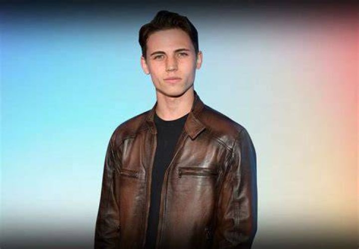 Lachlan Buchanan Height, Weight, Net Worth, Age, Birthday, Wikipedia, Who, Nationality, Biography