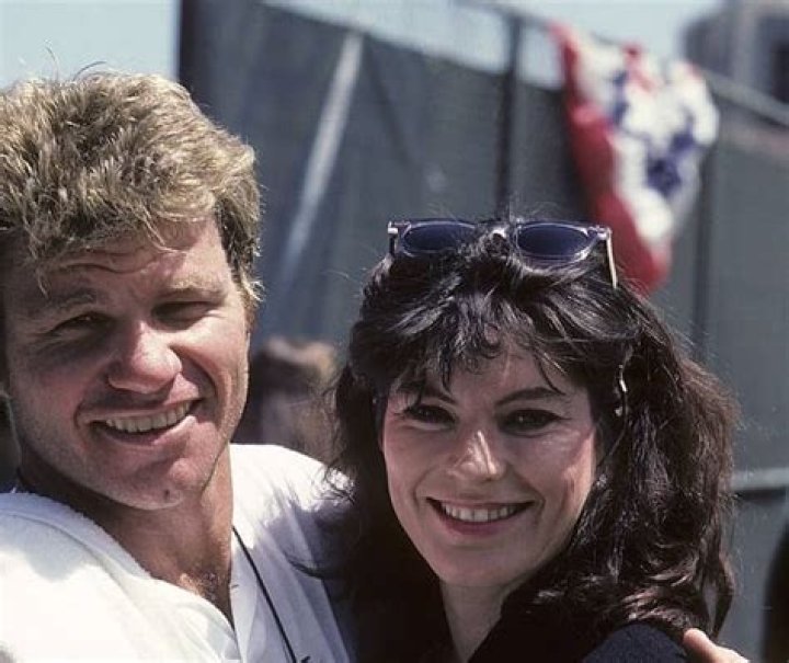 
Martin Kove was married to ex-wife Vivienne Kove from 1981 to 2005 