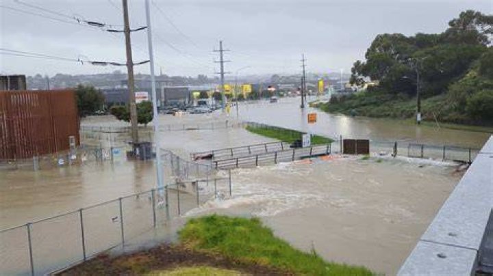 
New Zealand roiled by flash floods, landslides for third day 