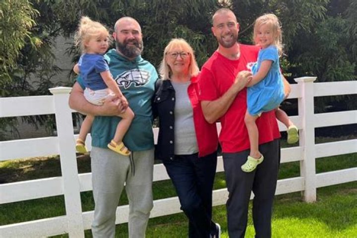 Paul Pabst CBS Wife and Daughters, Meet The Sports Analyst Family