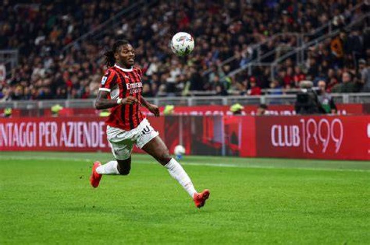 
Rafael Leao: AC Milan Confirm Approach From Chelsea 