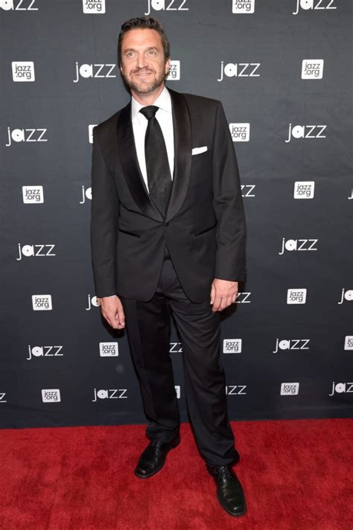 Raúl Esparza Height, Weight, Net Worth, Age, Birthday, Wikipedia, Who, Nationality, Biography