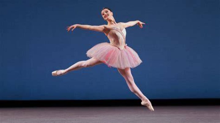 
Reactions As Professional Dancer, Janemena Shares A New Photo On Instagram 