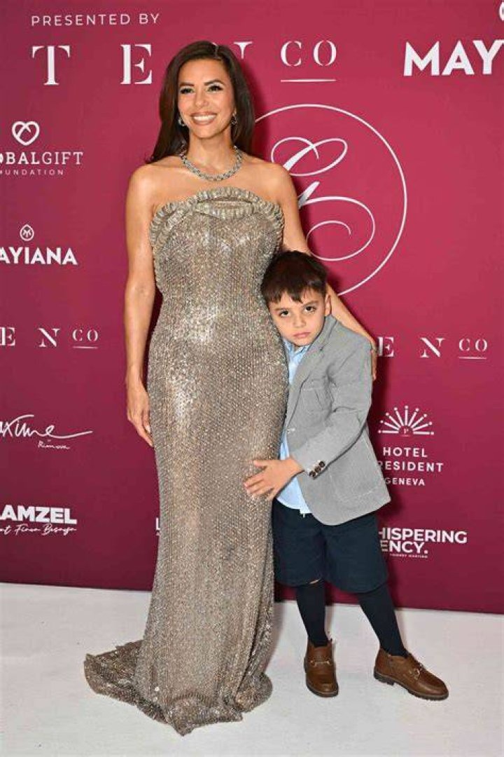 Santiago Enrique Bastón Height, Weight, Net Worth, Age, Birthday, Wikipedia, Who, Instagram, Biography