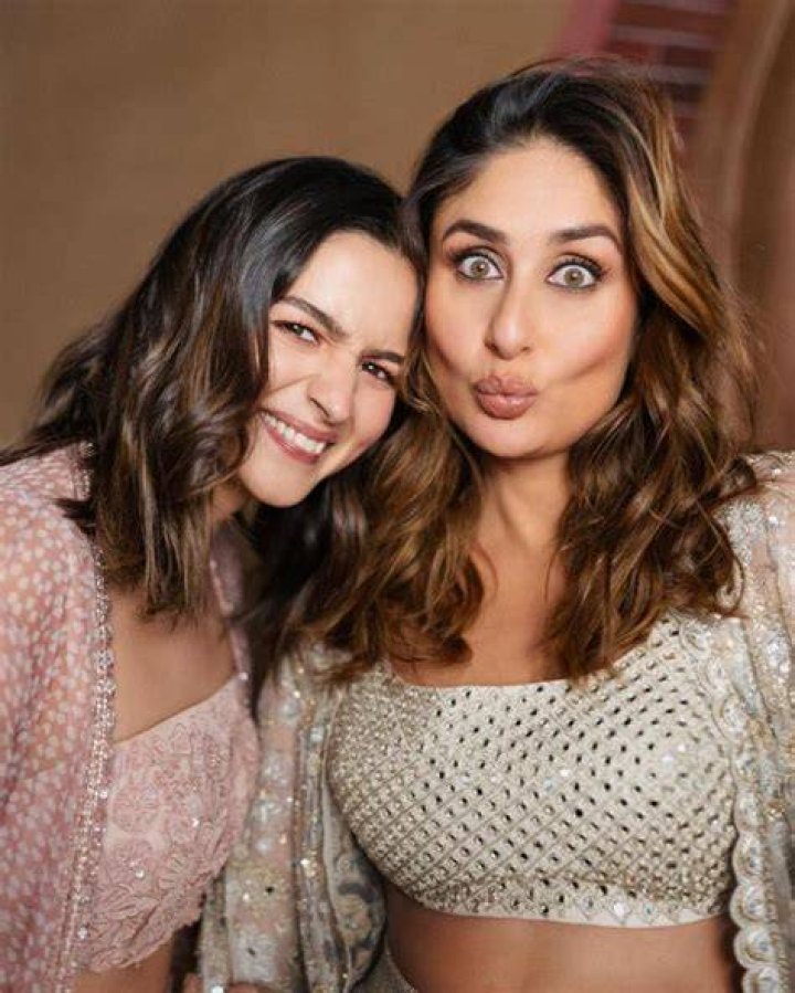 
Sara Ali Khan shares a sweet birthday post for Kareena Kapoor Khan 