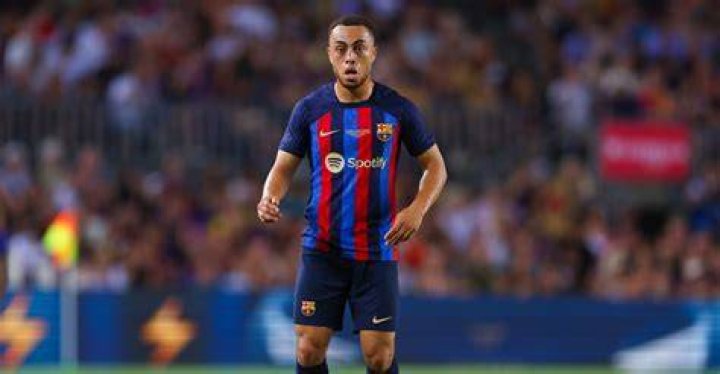 
Sergino Dest Joins AC Milan On Loan From Barcelona 