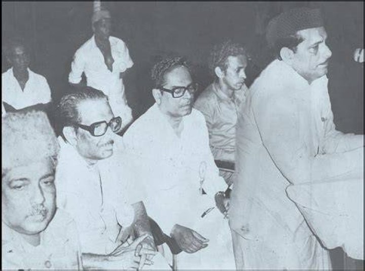 
Shihab Thangal Family Tree and Photos, How Did Panakkad Hyderali Died? 