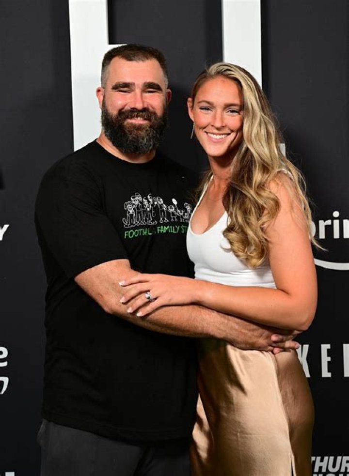 Stephen Kay is married to his wife, Piper Perabo :Does Stephen Kay Have an Ex-wife?