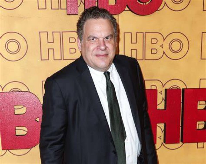 
The Goldbergs Bid Jeff Garlin Goodbye In The Season Premiere 
