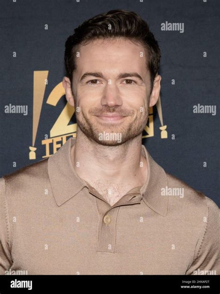  Tom Ainsley
