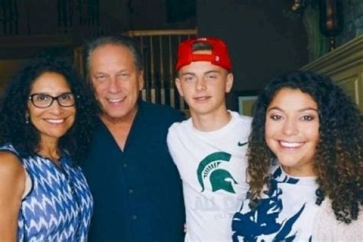 Tom Izzo is Married to Wife: Lupe Marinez Izzo. Kids: Raquel, Steven