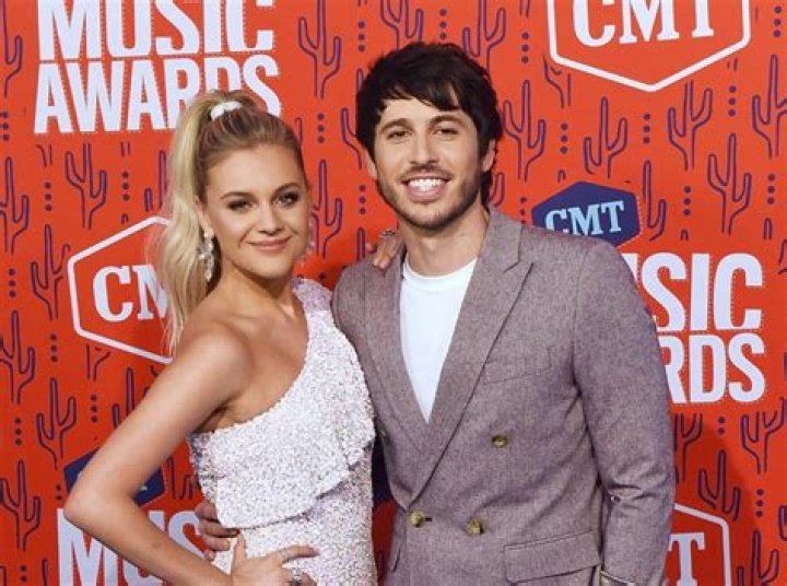 
What Happened Between Kelsea Ballerini And Husband Morgan Evans – Why Are They Getting A Divorce? 