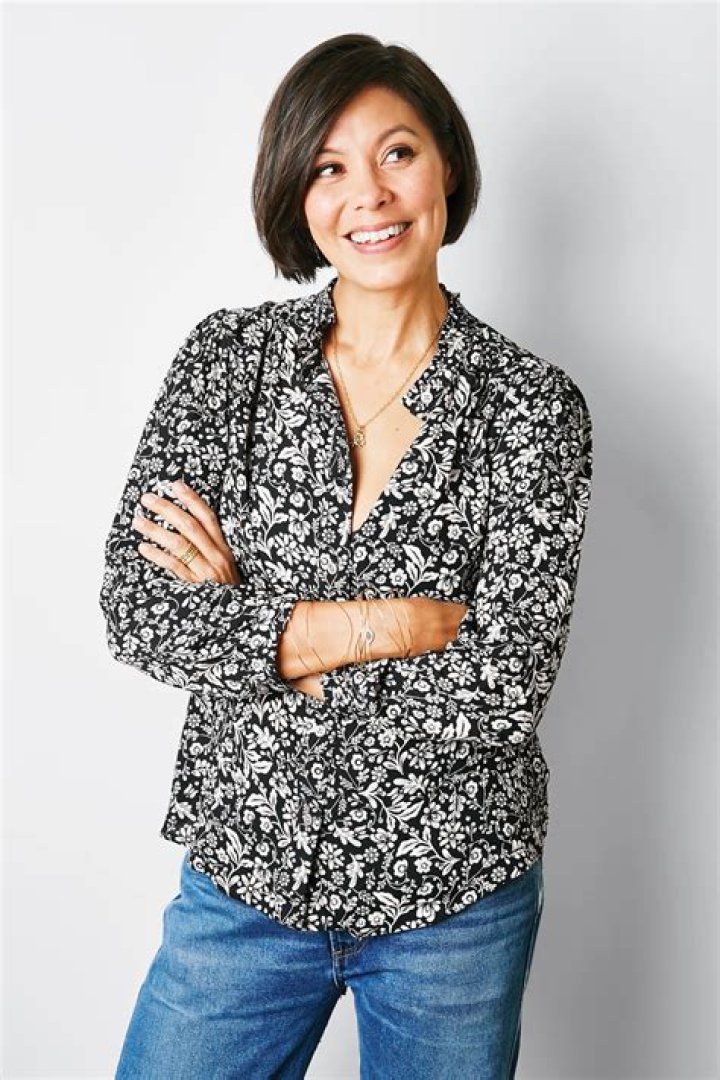 
Where is Alex Wagner (ex MSNBC) now? Husband, Net Worth 