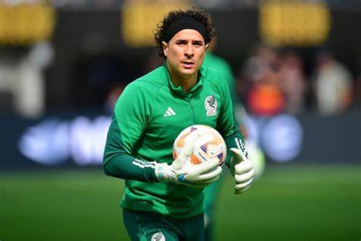 Who are Guillermo Ochoas Parents? Guillermo Ochoa Biography, Parents Name, Nationality and More