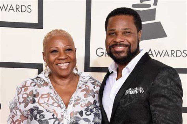
Who are Jamaal Williamss Parents? Jamaal Williams Biography, Parents Name, Nationality and More 