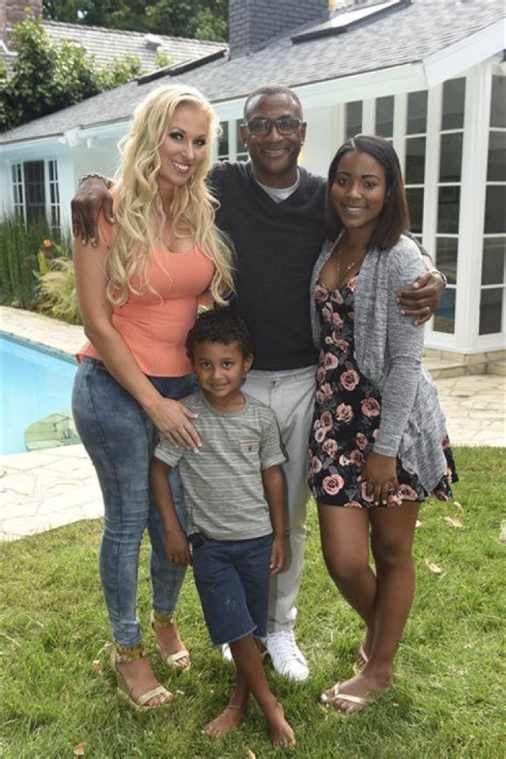 Who Is Amanda Moore? Meet Tommy Davidson Wife & Children