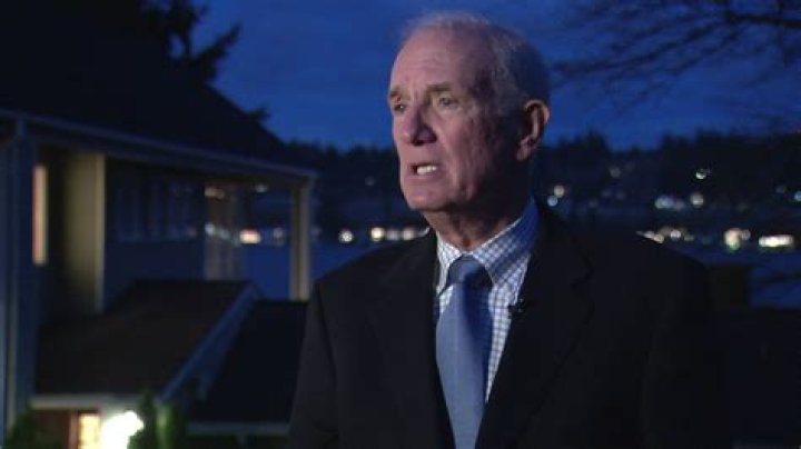 
Who Is Phil Andrew? Retired FBI Agent Claims Uvalde Shooting Could Have Been Prevented 