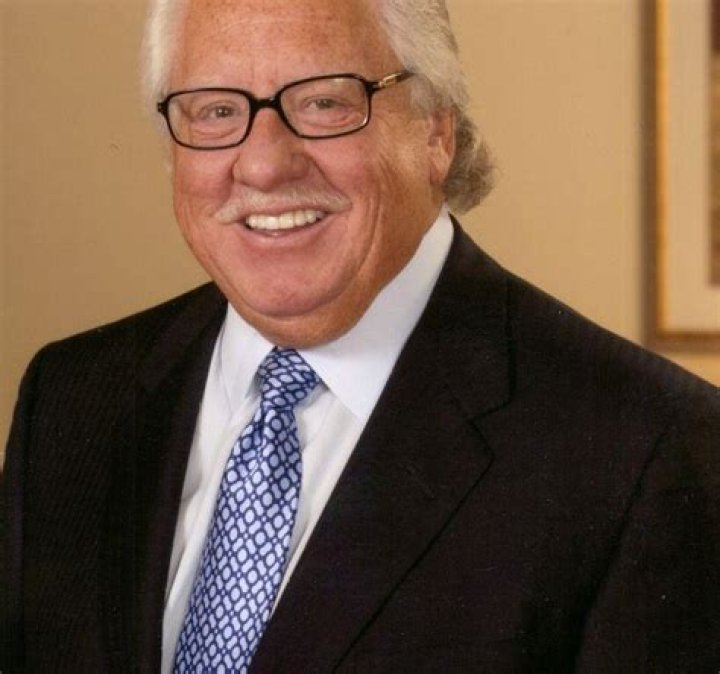 
Who Is Robert Flaxman? Real Estate Developer Dies By Suicide 