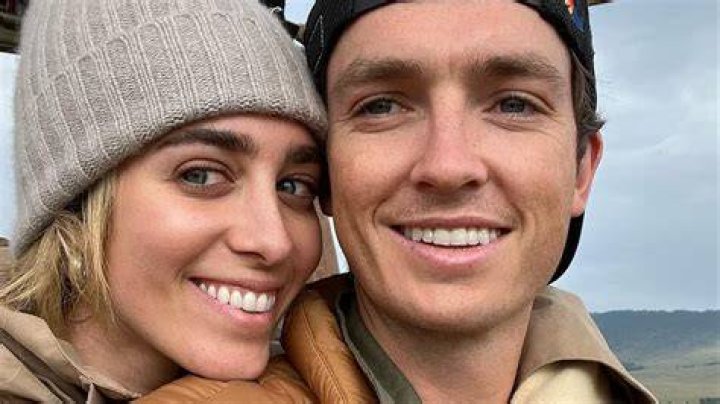 Who Is Scotty James Girlfriend Chloe Stroll?