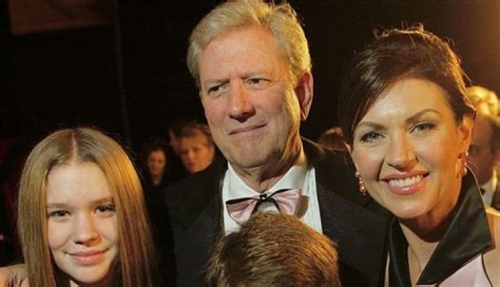
Who is Wendy Crewson? All About Her Marital Woes and Gay Status 