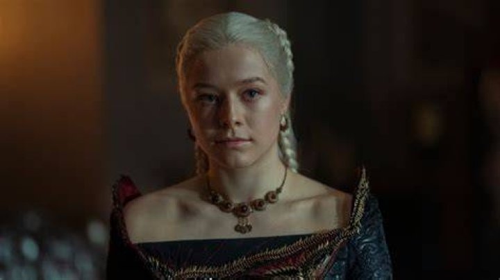 
Who plays Rhaenyra Targaryen? Emma D’Arcy 