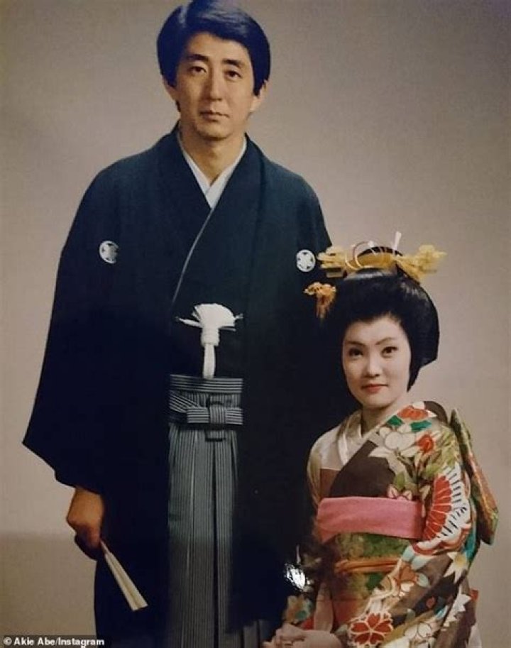 
Why Did Shinzo Abe and Wife Akie Abe Have No Children? World Looks Into His Family After Former Japanese PM Was Shot 